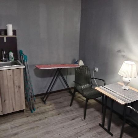 A Cozy Bedsit! Appartement Tasjkent Buitenkant foto