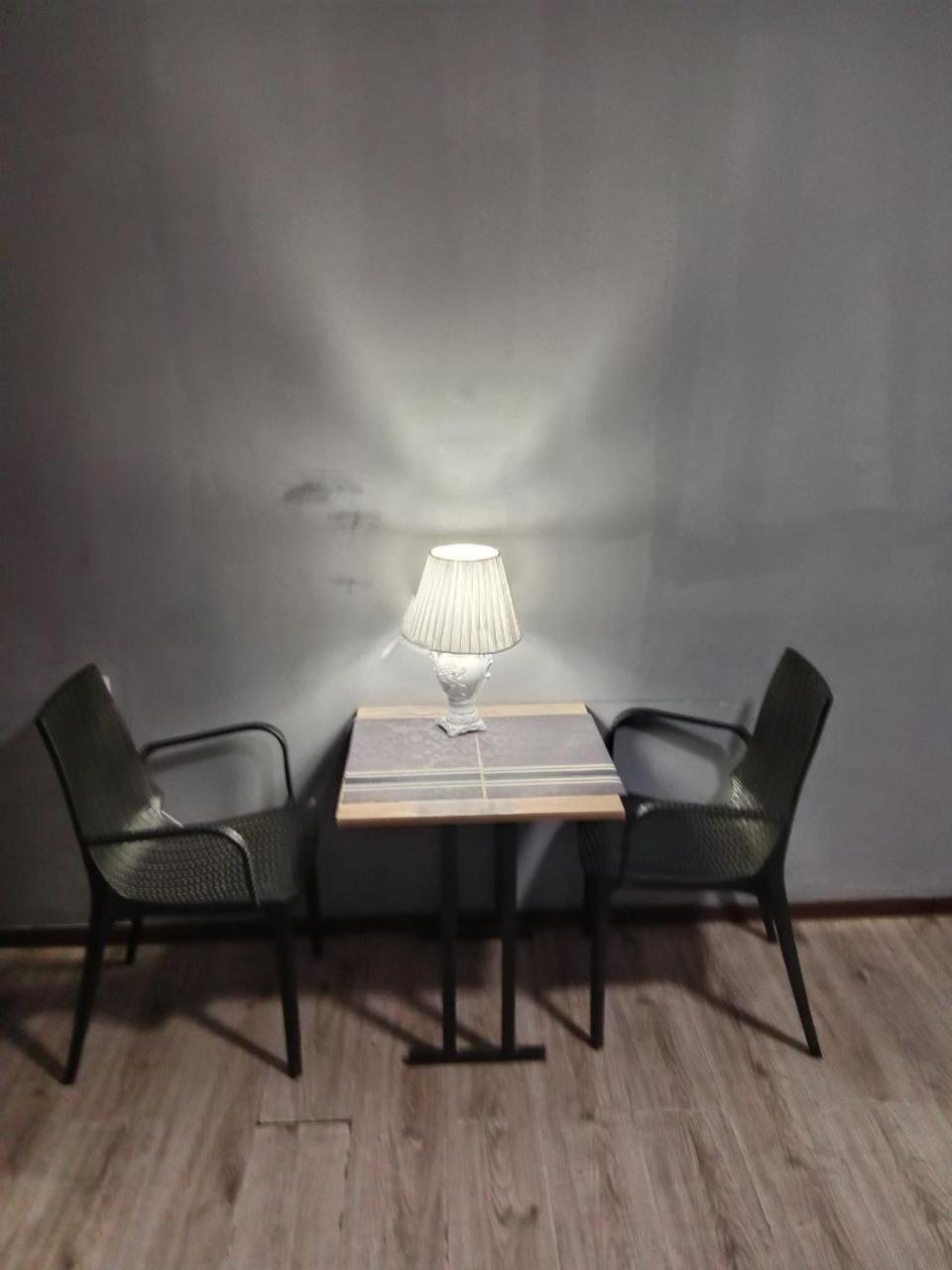 A Cozy Bedsit! Appartement Tasjkent Buitenkant foto