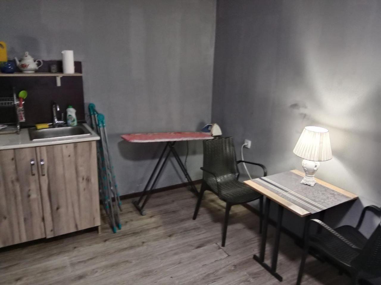 A Cozy Bedsit! Appartement Tasjkent Buitenkant foto