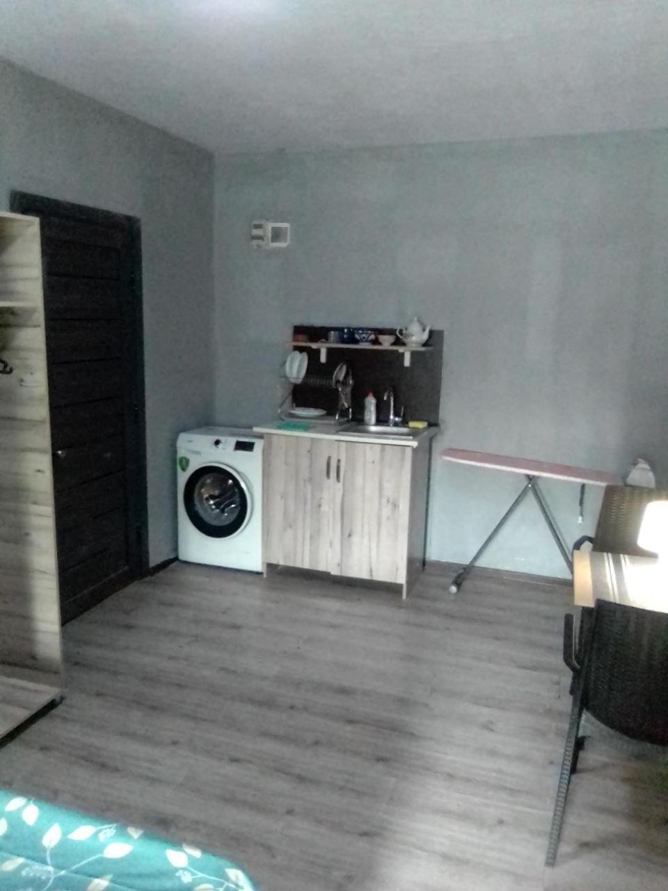 A Cozy Bedsit! Appartement Tasjkent Buitenkant foto